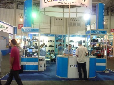 耳神音箱攜亮劍系列閃耀東莞時(shí)尚消費(fèi)電子產(chǎn)品展，引領(lǐng)家用電器銷售新潮流